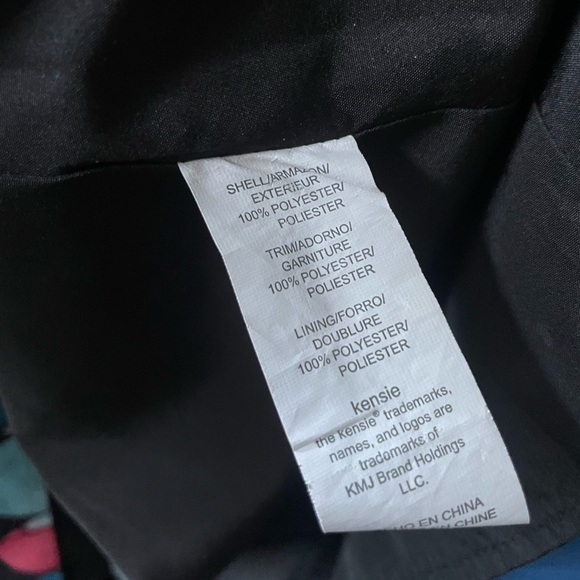 Colorful Sleeveless Dress - Picture 3 of 4